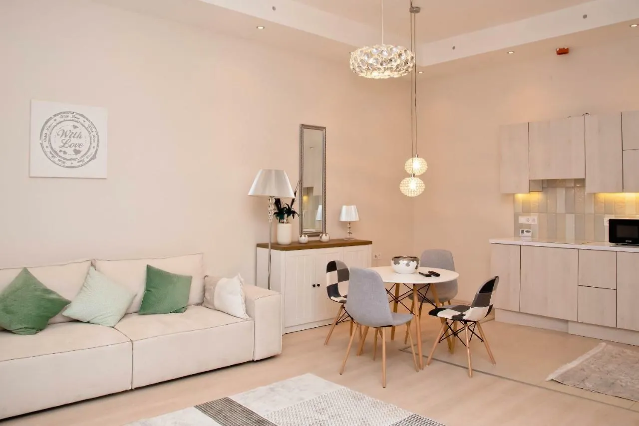 Apartment Kalvin Square River Side Danube Budapest