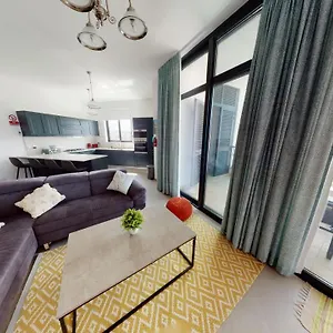https://central-luxury-apartment-with-communal-pool.hotelssaintjulians.com